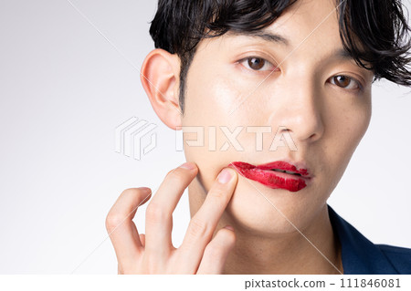 適合年輕男士的男士妝容 適合年輕男士的男士妝容 111846081
