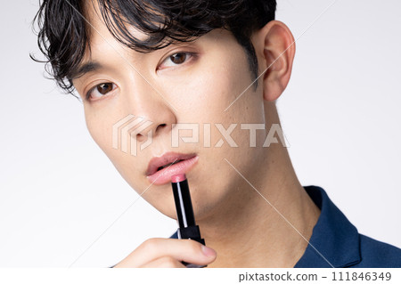 適合年輕男士的男士妝容 111846349
