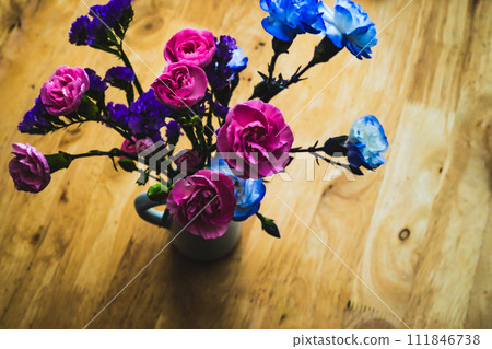cut flowers cut flowers 111846738