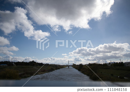 與河景觀 111848158
