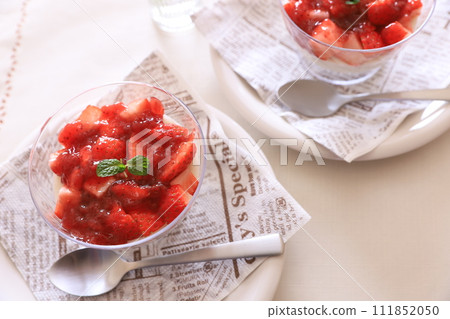Mousse decorated with strawberries Mousse decorated with strawberries 111852050