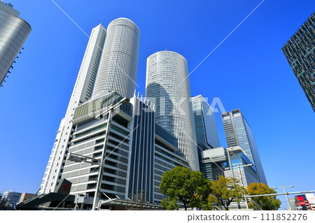 [Aichi Prefecture] Scenery in front of JR Nagoya Station in fine weather 111852276