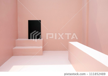 Empty picture template, blank canvas mockup 111852489