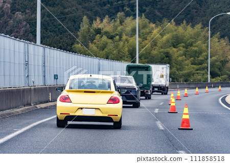 公路駕駛圖片 公路駕駛圖片 111858518