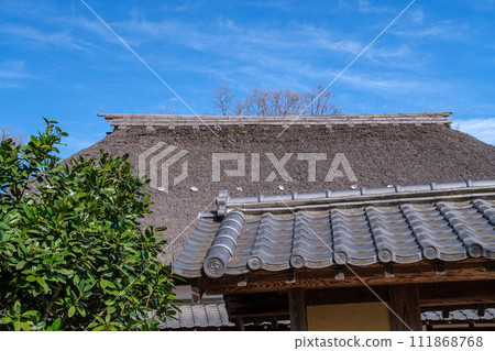 老房子的小偷屋頂 老房子的小偷屋頂 111868768