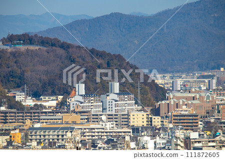 [Kyoto scenery] View of Daigo area from Uji Hirao park 111872605