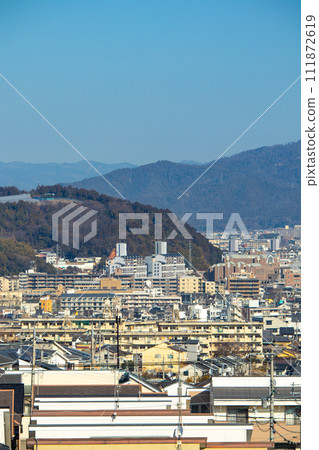 【京都風景】從宇治平尾公園眺望醍醐地區 111872619