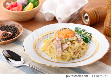 carbonara spaghetti carbonara spaghetti 111874146