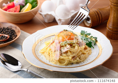 培根蛋麵義大利麵 培根蛋麵義大利麵 111874148