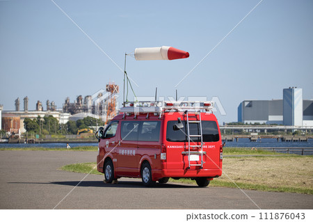 川崎市消防局航空隊指揮車 111876043