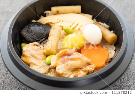 Delicious kamameshi bento Delicious kamameshi bento 111878212