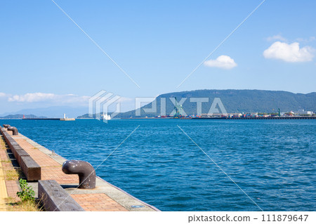 The view from Sunrise Terrace of Takamatsu Port 111879647