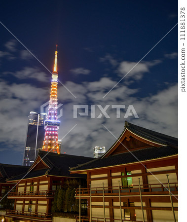 東京鐵塔在晚上 111881378