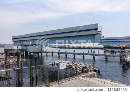 Haneda movable bridge on the Metropolitan Expressway that does not move (Ota Ward, Tokyo) 111882433