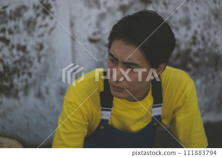 煩惱 擔心 苦惱 111883794