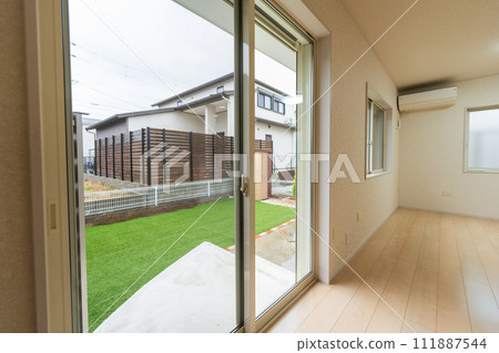 從客廳看到的花園 111887544