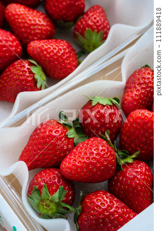 Strawberries as a return gift for hometown tax donations 111889418