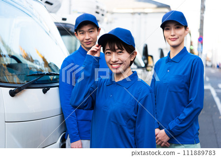 Three men and women in the transportation industry 111889783
