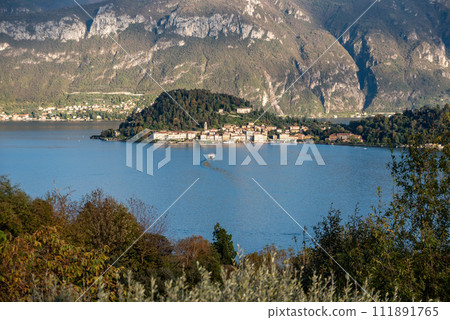 Magnificent view of Bellagio at lake Como seen from Tremezzo, Italy 111891765