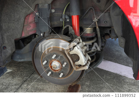 汽車底盤碟式煞車 汽車底盤碟式煞車 111899352