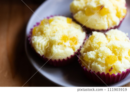 A small steamed sweet potato bread that satisfies your hunger. A small steamed sweet potato bread that satisfies your hunger. 111903919