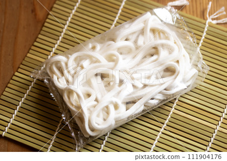 日本產量最高的冷凍食品和冷凍烏龍麵 111904176