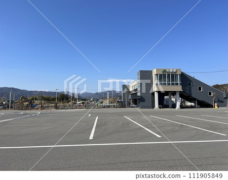 Ono Station, a local station restored after the Great East Japan Earthquake, JR East Joban Line 2 111905849