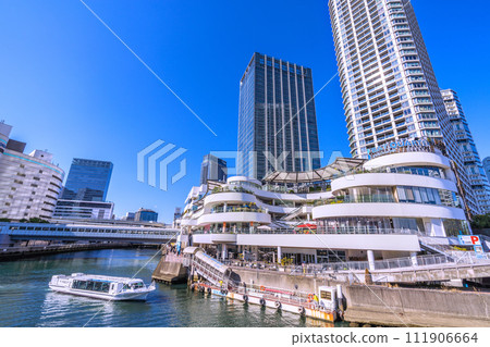 日本橫濱城市景觀，俯瞰橫濱灣區，水上巴士（抵達）等 111906664
