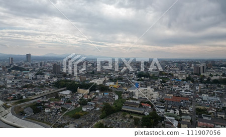 The dynamism of Koriyama City - Aerial view overlooking the city center 111907056