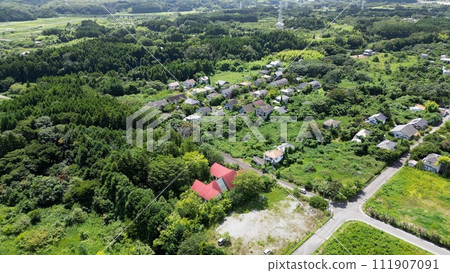 Silence and regeneration - Thriving greenery in Okuma Town after evacuation 1 Silence and regeneration - Thriving greenery in Okuma Town after evacuation 1 111907091