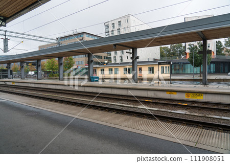 station, train station, electric train 111908051