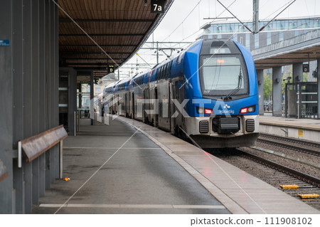 station, train station, electric train 111908102