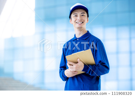 送貨上門男業務 111908320