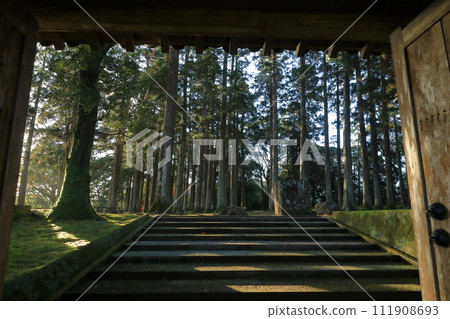 Scenery of the former main enclosure ruins of Obi Castle, Nichinan City, seen from the back gate 111908693