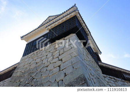 Tenjin turret at Matsuyama Castle Tenjin turret at Matsuyama Castle 111910813