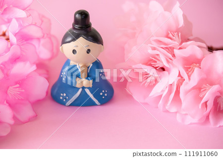 可愛的主和櫻花的女兒節形象 可愛的主和櫻花的女兒節形象 111911060