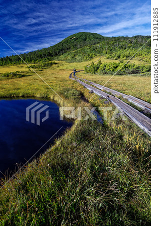 初秋的尾瀨/熊澤田代池 111912885