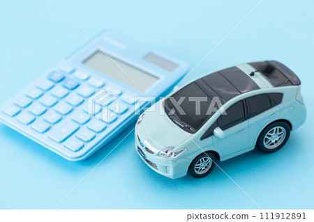 汽車和計算器 111912891