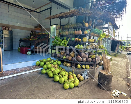 Bali street fruit 111916833