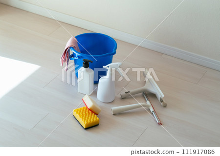 Cleaning tool 111917086