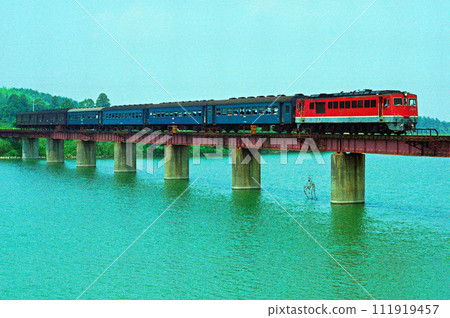 Diesel locomotives on the Kisei Main Line 111919457