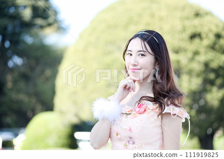 神宮外苑肖像 111919825