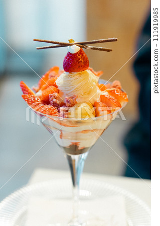Adult parfait, night parfait, luxury parfait 111919985