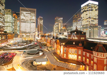 Tokyo station night view Tokyo station night view 111920660