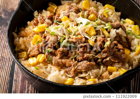 Camping meal: Pepper lunch-style garlic rice made in a skillet Camping meal: Pepper lunch-style garlic rice made in a skillet 111922009