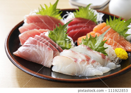 Assortment of delicious sashimi 111922853
