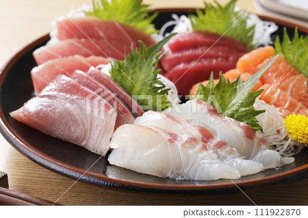 Assortment of delicious sashimi 111922870