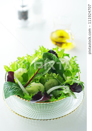 refreshing green salad refreshing green salad 111924707