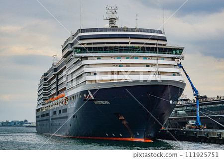 豪華遊輪停靠橫濱主碼頭 111925751