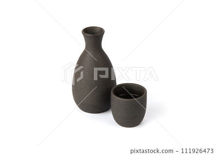 白色背景的清酒 Tokkori Ochoco 111926473